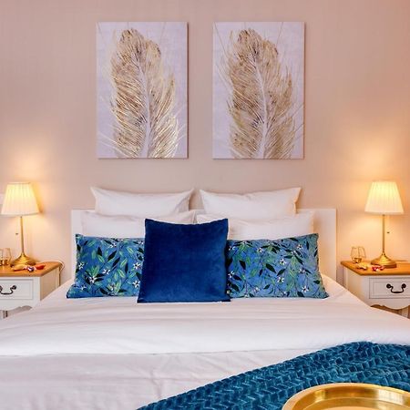 Studio Hotel - Lit King Size - Parking - Wifi - Proche Cdg Livry-Gargan Eksteriør bilde