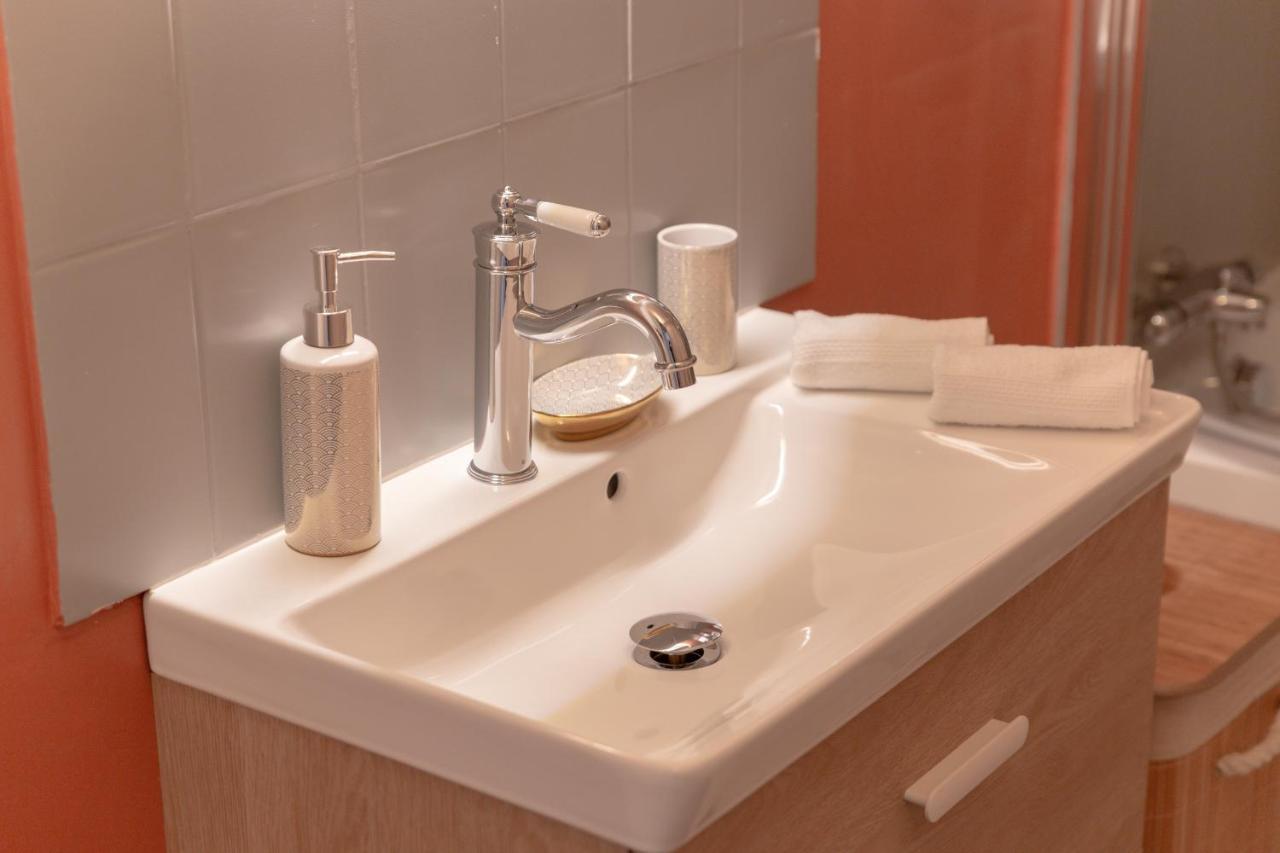 Studio Hotel - Lit King Size - Parking - Wifi - Proche Cdg Livry-Gargan Eksteriør bilde